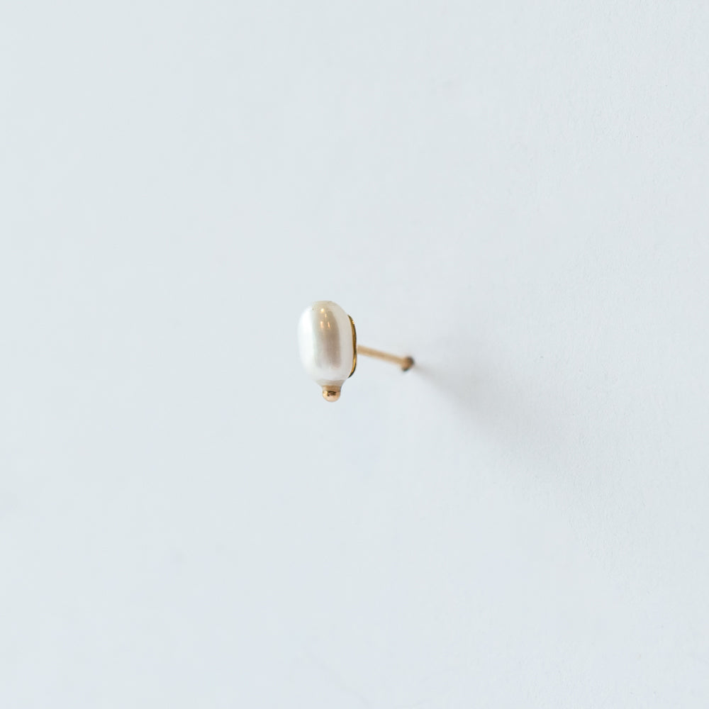 Wwake | Irregular Pearl Stud Earring (Single)