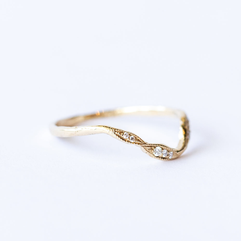 Lava Ribbon Ring