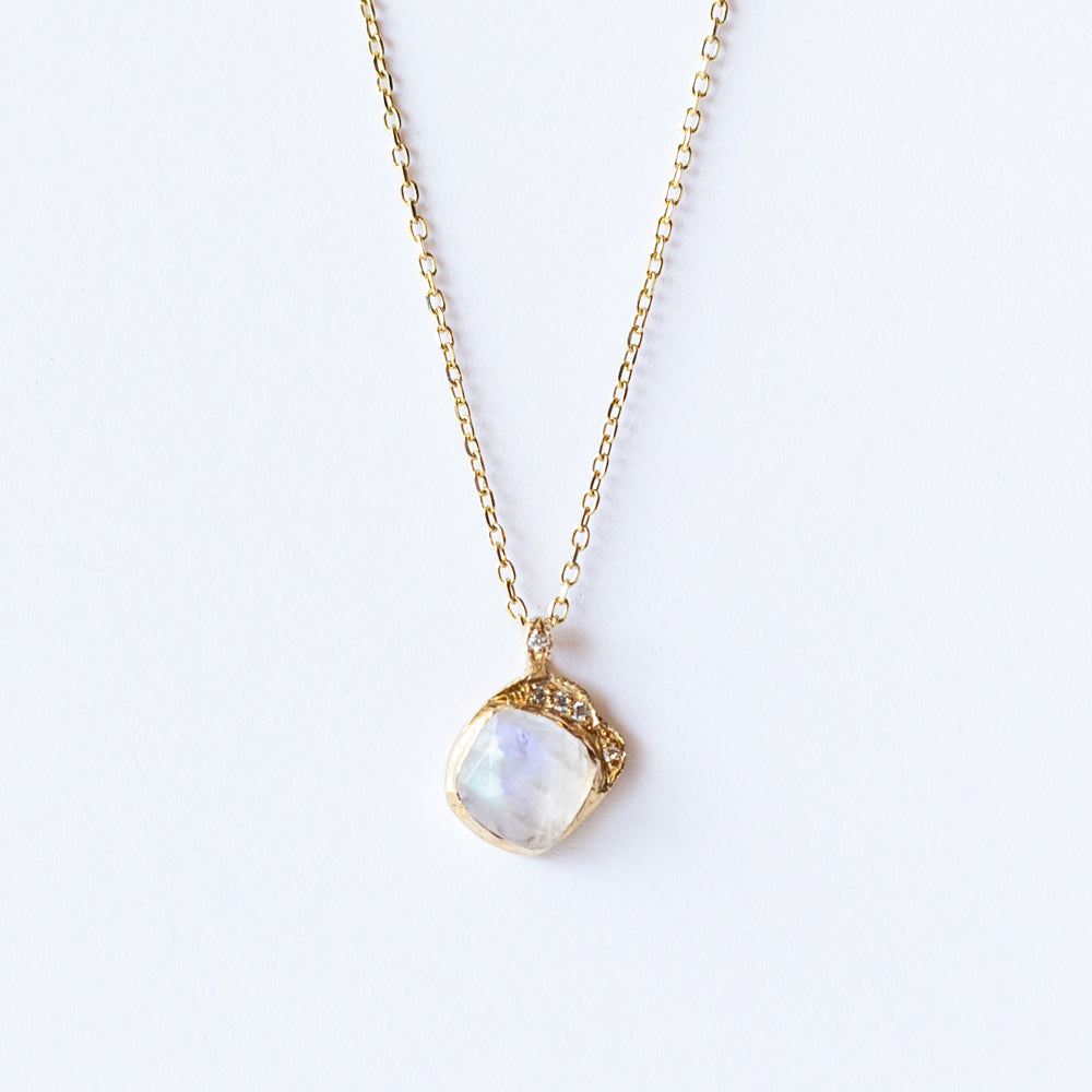 Mini Cove Moonstone Necklace