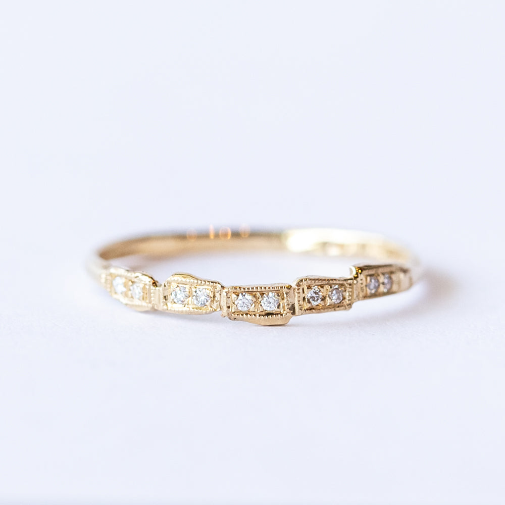 Scenic Diamond Ring