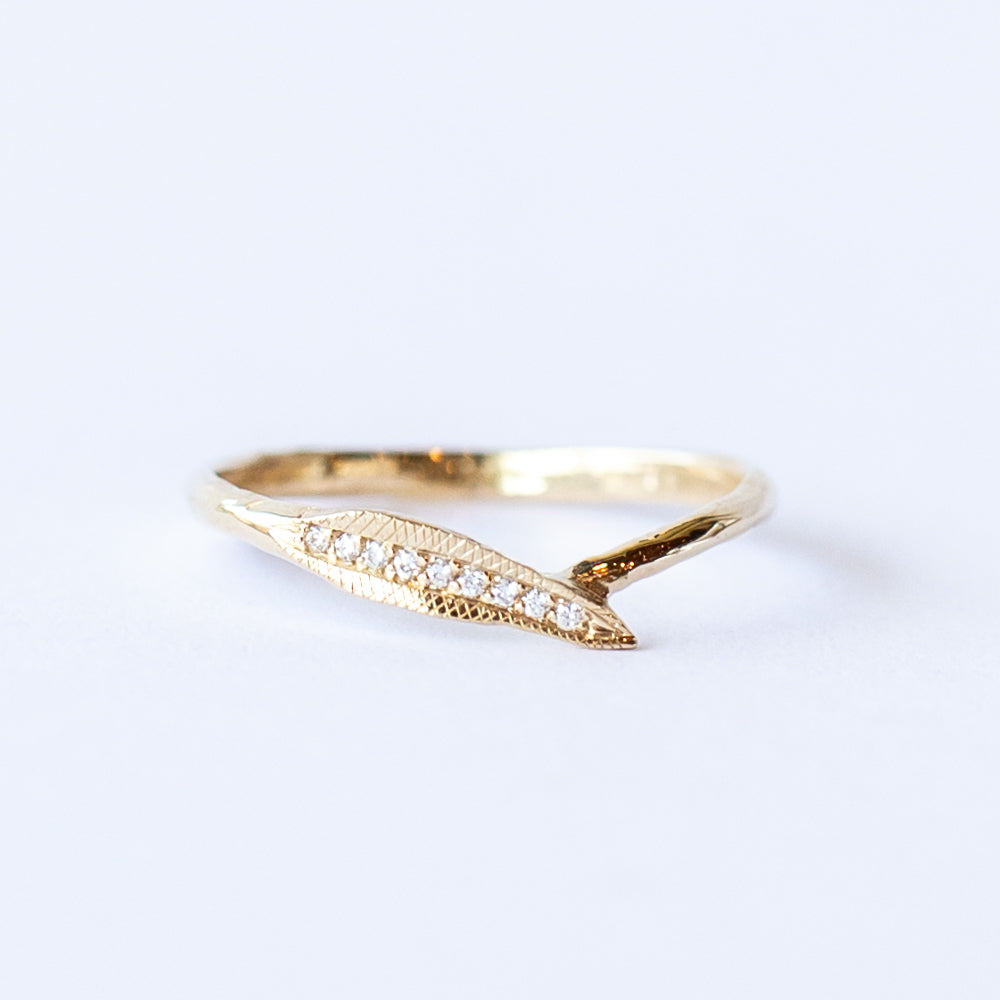 Ti Leaf Ring