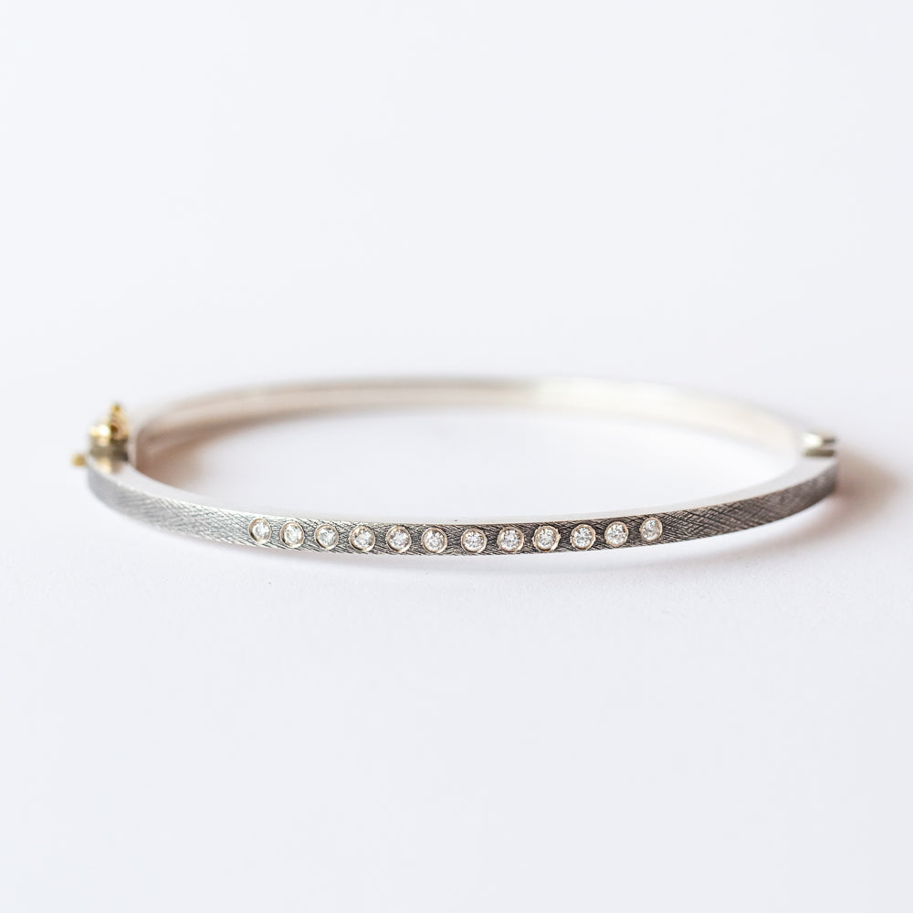 Laura 2.5mm Diamond Bangle