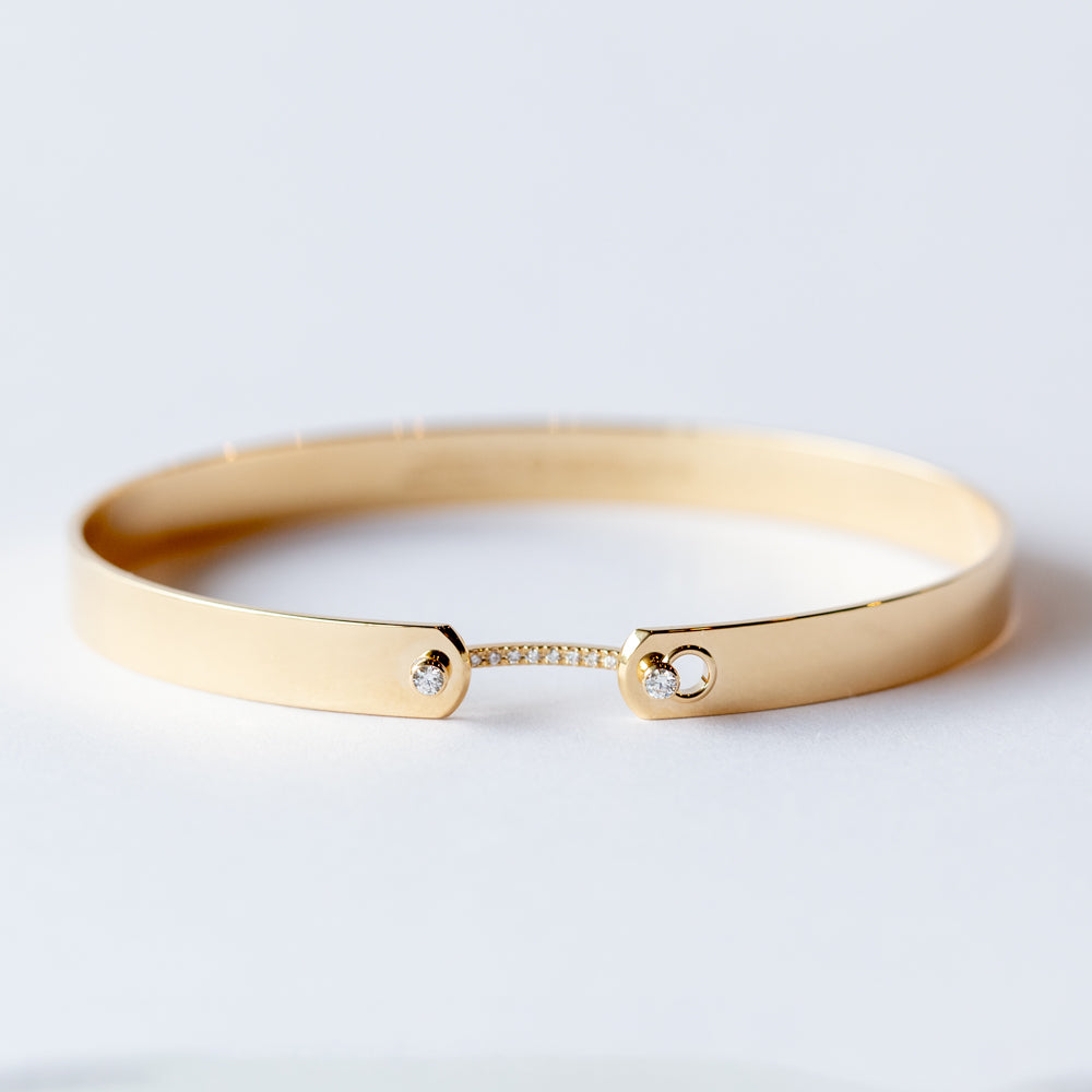 Business Meeting 6mm Diamond Bangle