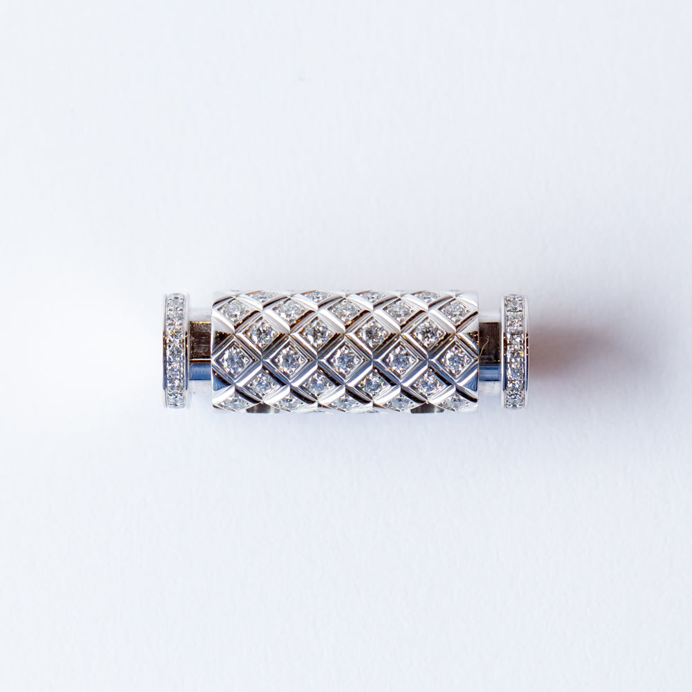 Full-Pavé Diamond Latch Pendant