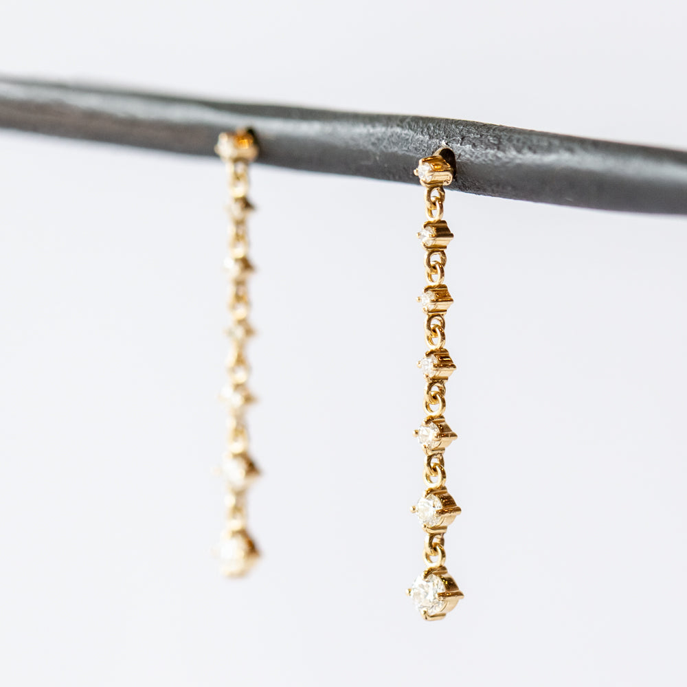 Zoe Chicco | Graduated Prong Set Diamond Drop Earrings