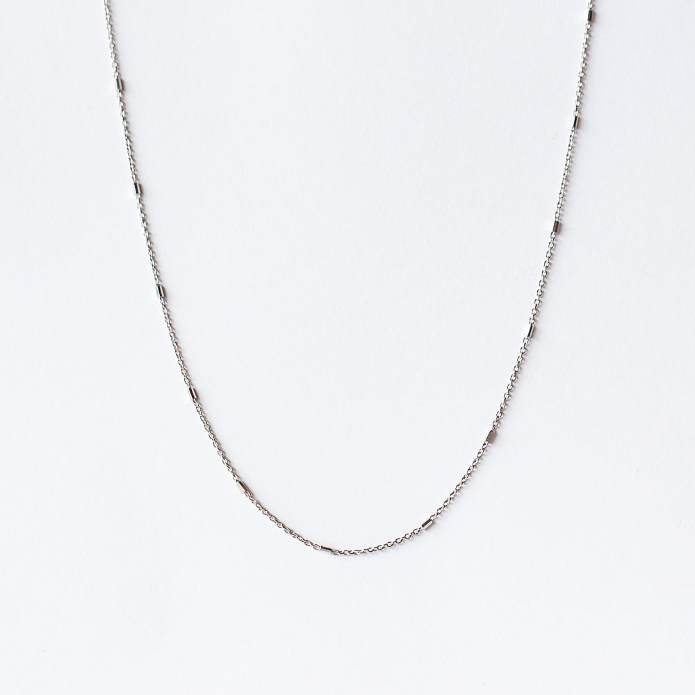 Tiny Bar Cable Chain Necklace