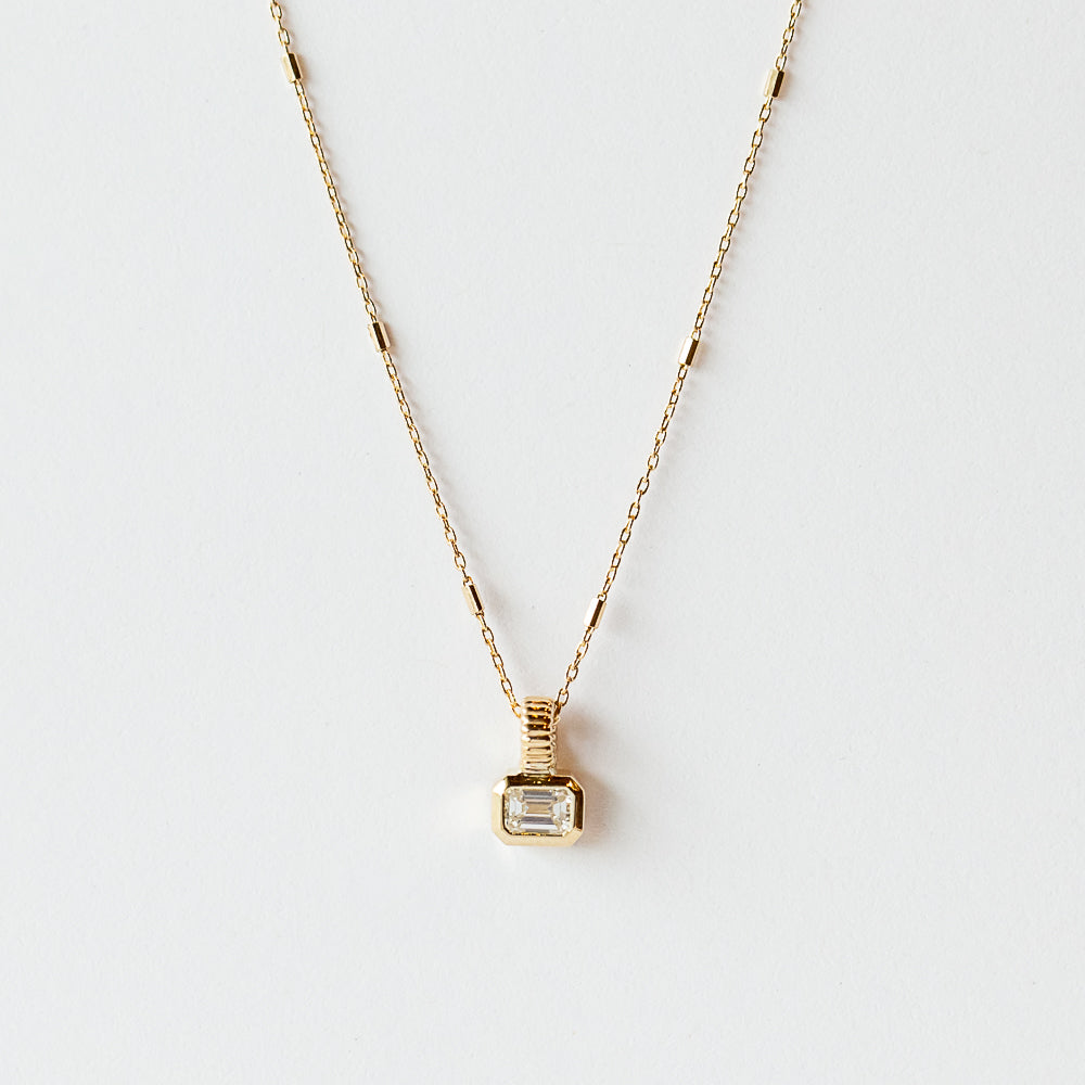 Zoe Chicco | Bezel Set Emerald Cut Diamond on Tiny Bar Cable Chain Necklace