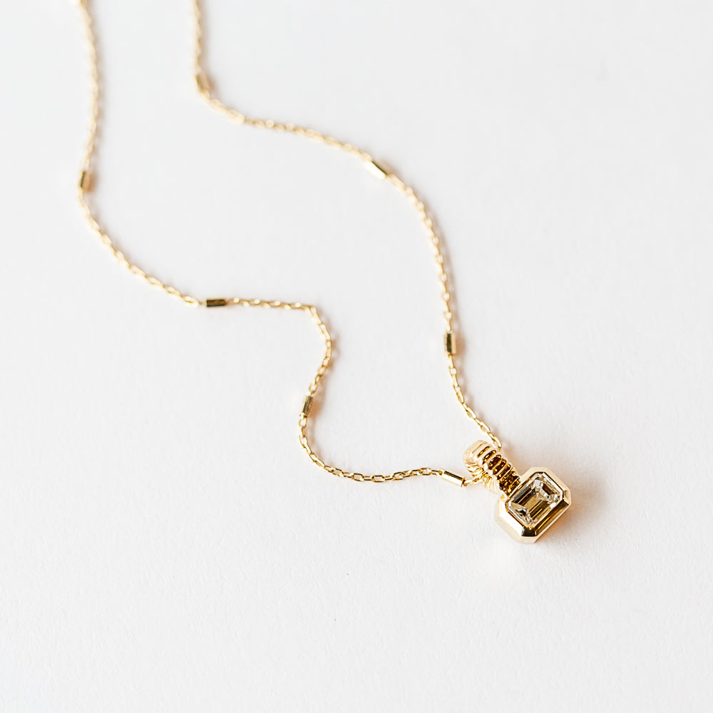 Zoe Chicco | Bezel Set Emerald Cut Diamond on Tiny Bar Cable Chain Necklace