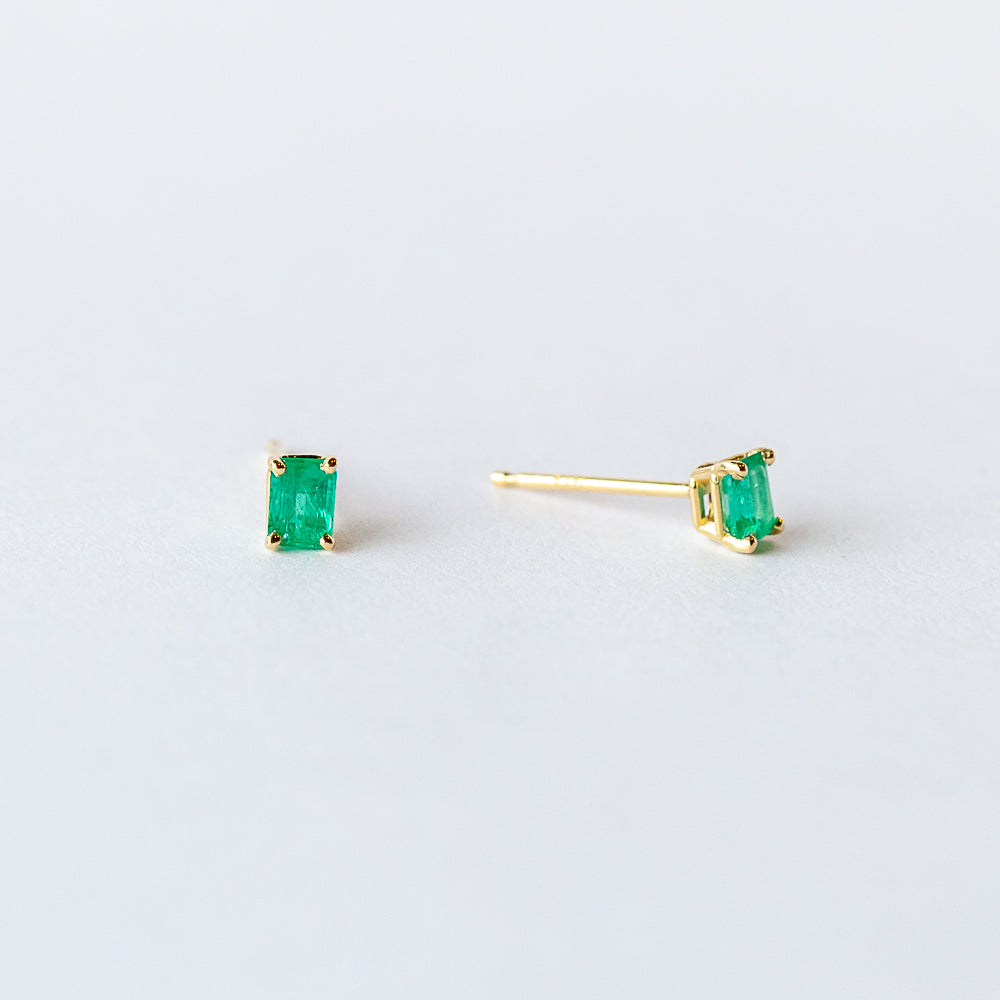 Zoe Chicco | Prong Set Emerald Stud Earrings