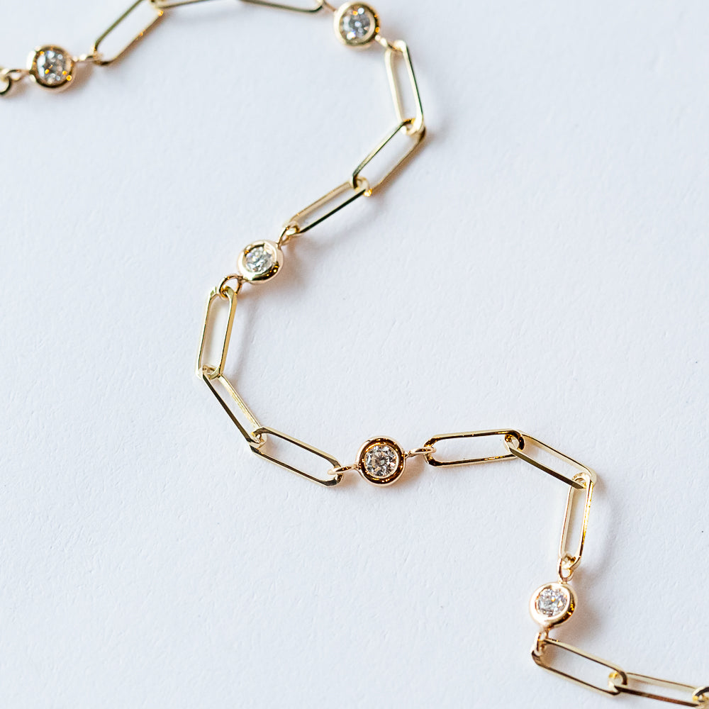 Zoe Chicco | Small Paperclip Chain Bracelet with Five Floating Diamonds