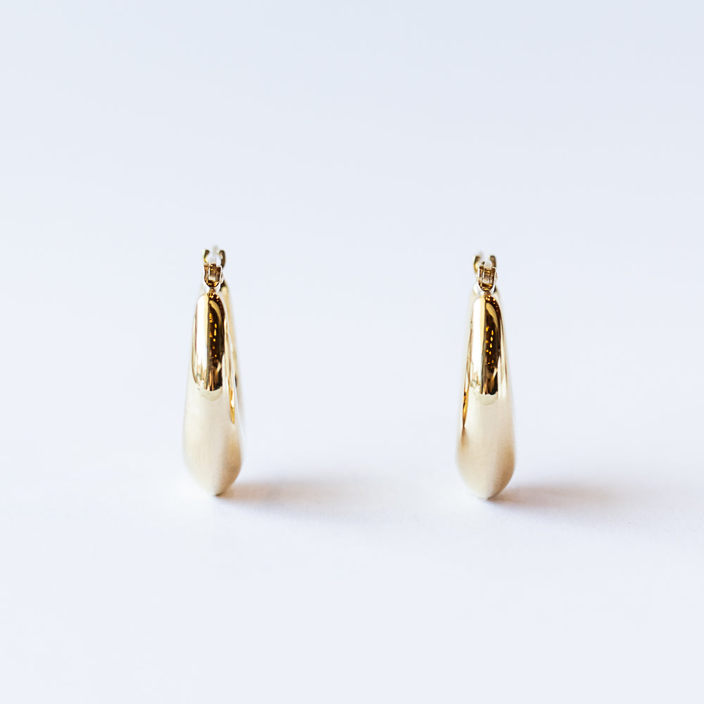 Junior Helium Teardrop Hoop Earrings