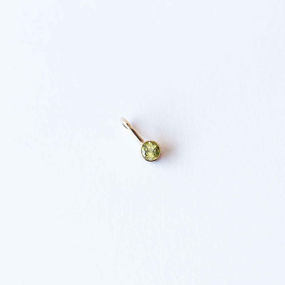 Zoe Chicco | Bezel Set 3mm Peridot Charm