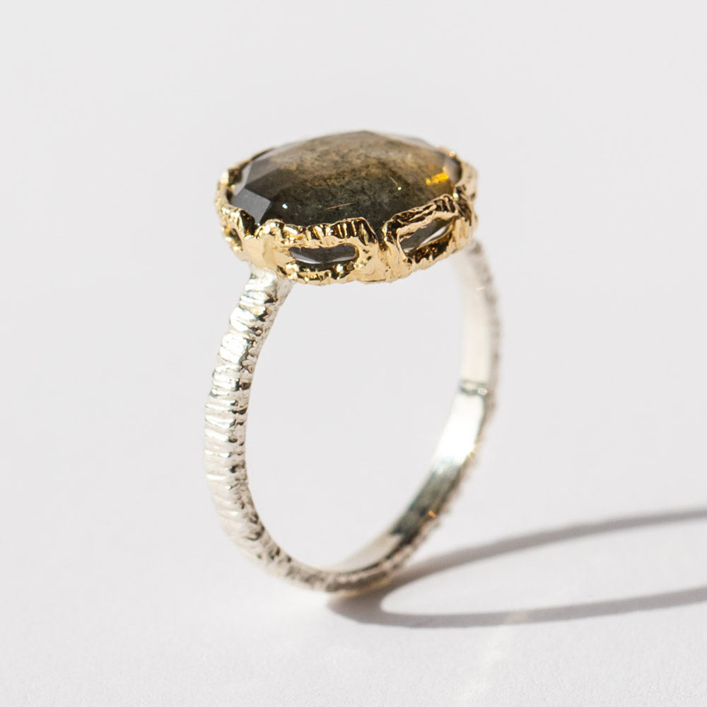 Oval Labradorite Ring
