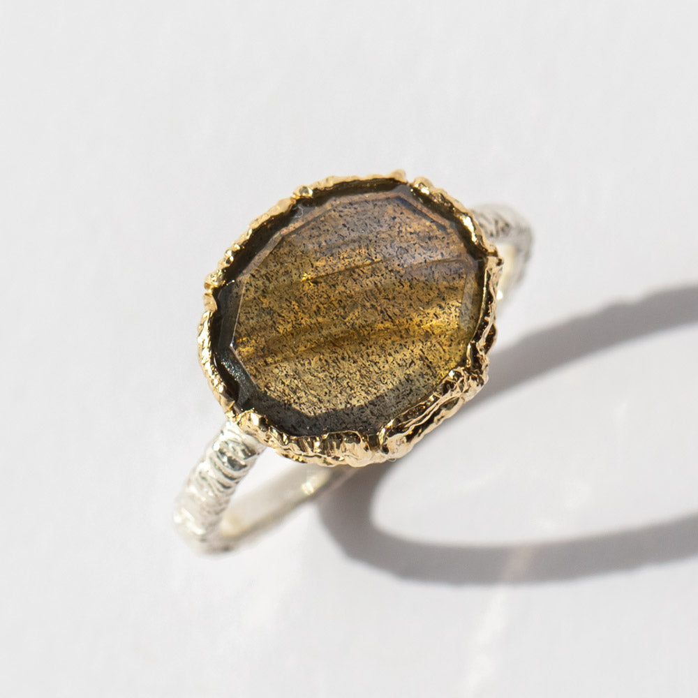 Oval Labradorite Ring