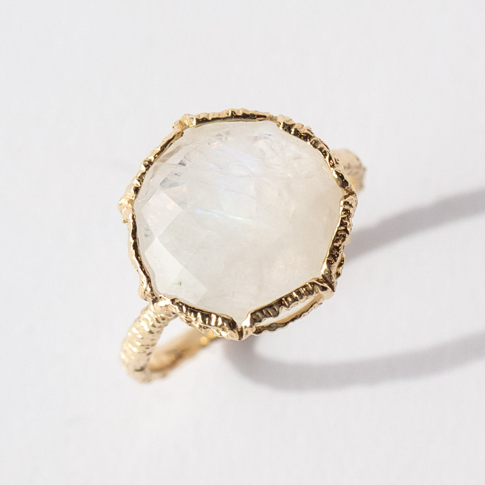 Round Rainbow Moonstone Ring