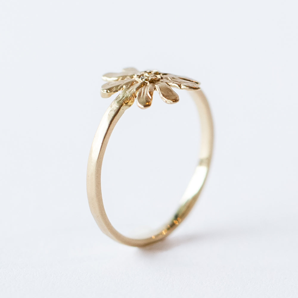 Victoria Cunningham | Daisy Ring with Diamonds