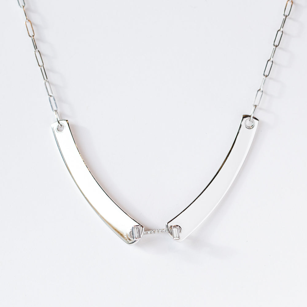 Dinner Date Mood Necklace in White Gold