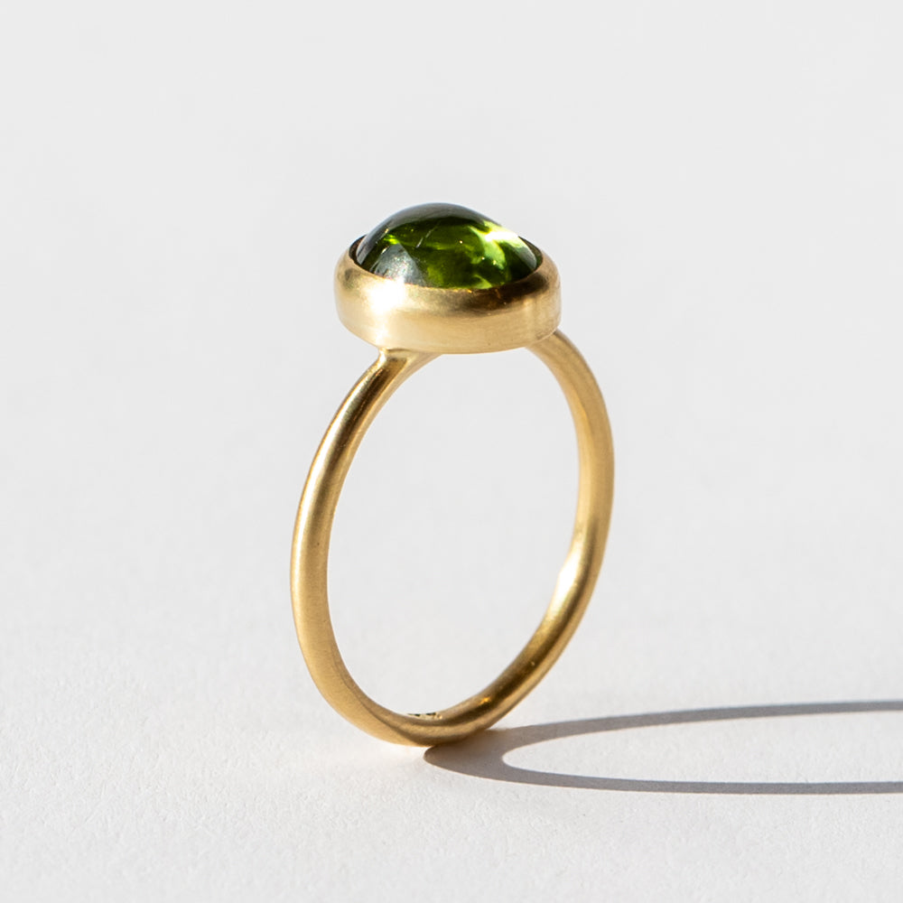 Satomi Kawakita | Peridot Ring