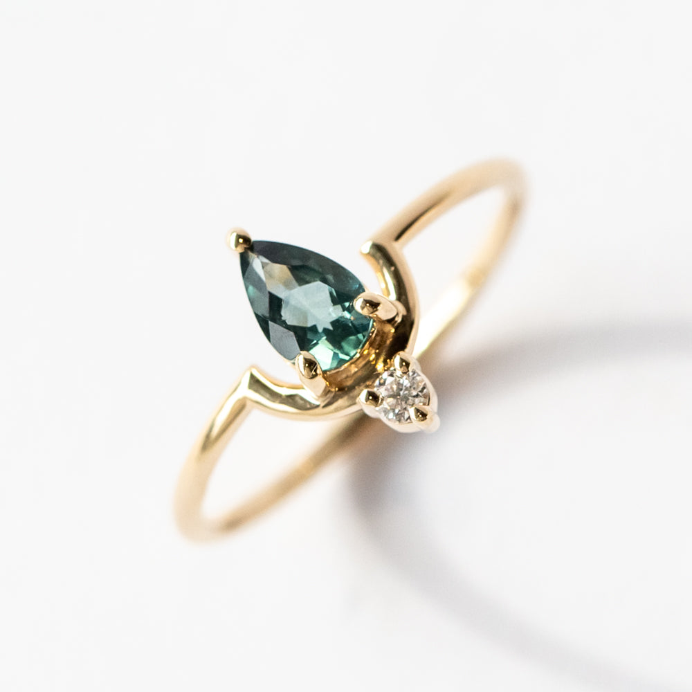 Wwake | Medium Pear Cut Teal Sapphire and Diamond Nestled Ring