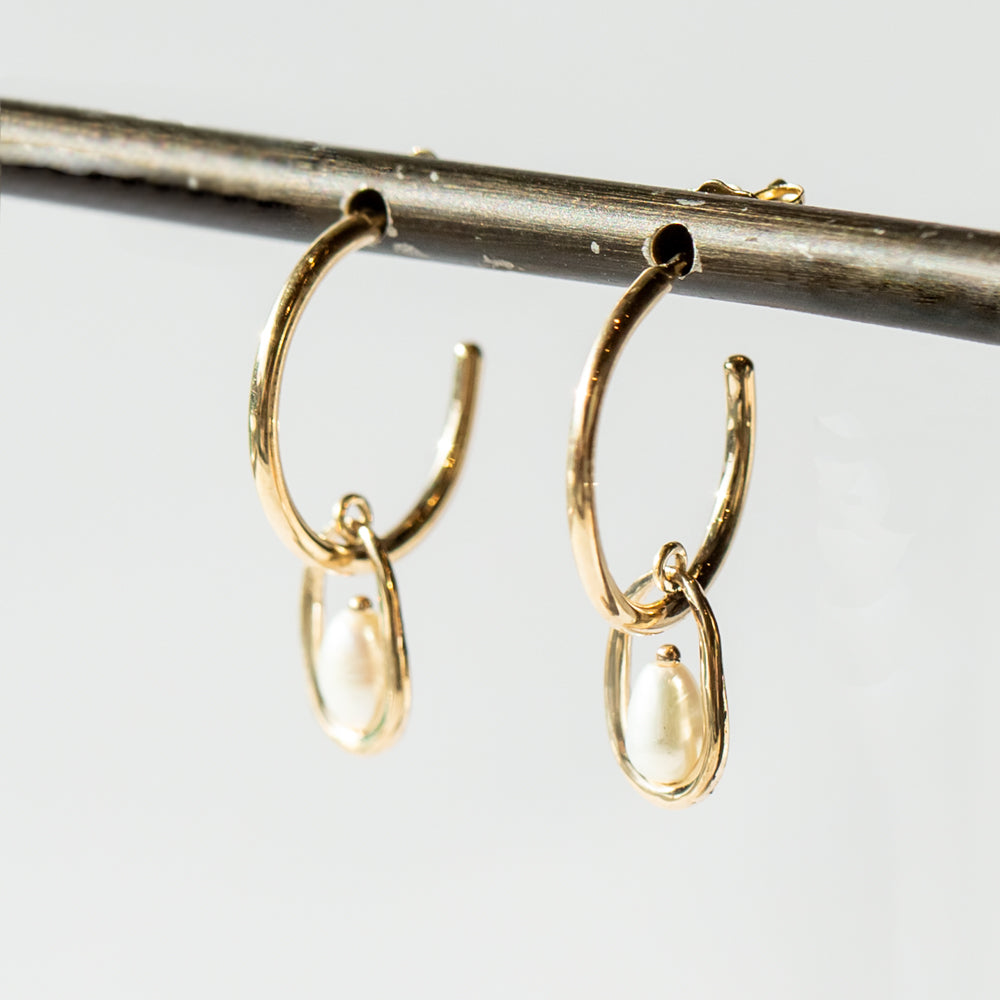 Wwake | Pearl Droplet Hoop Earrings