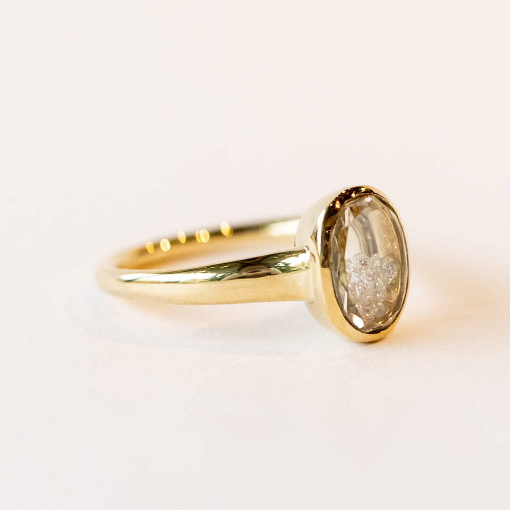 Neue Petite Oval Diamond Shaker Ring