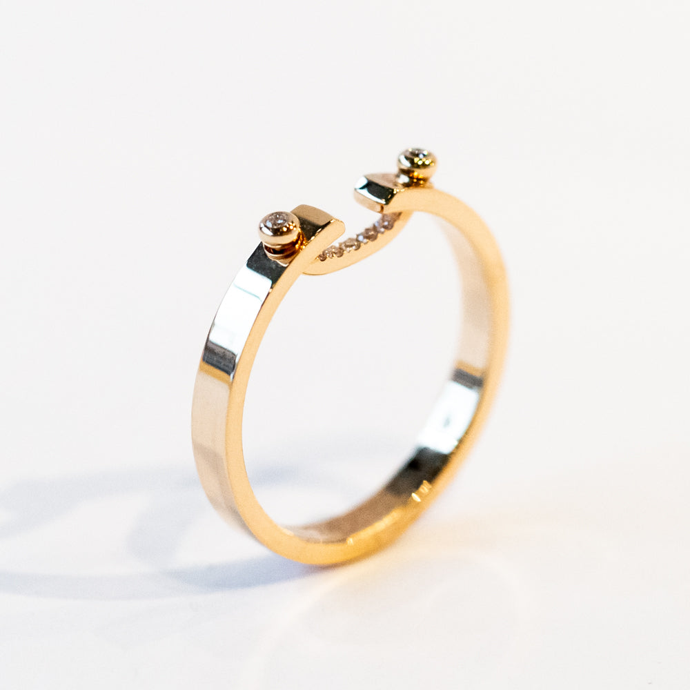 Business Meeting 2.9mm Mood Ring with Diamonds