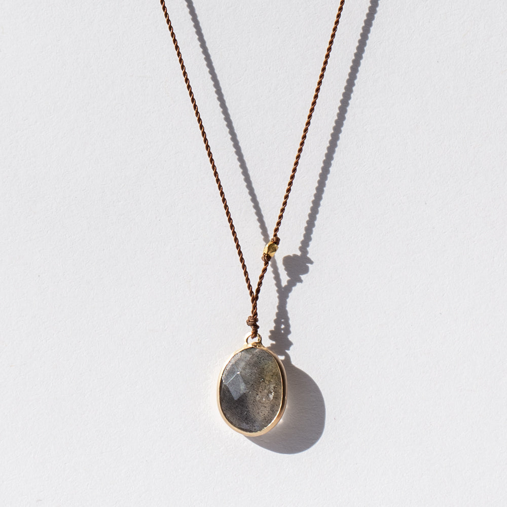 Oval Labradorite Necklace
