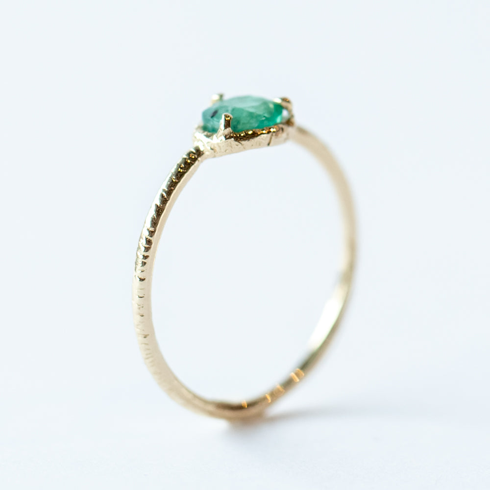 Horizontal Oval Emerald Ring