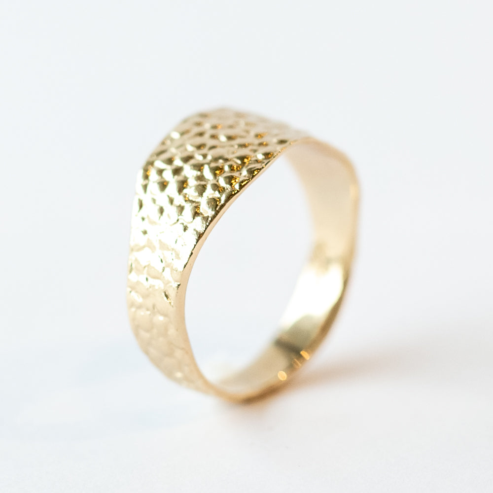 Stingray Signet Ring