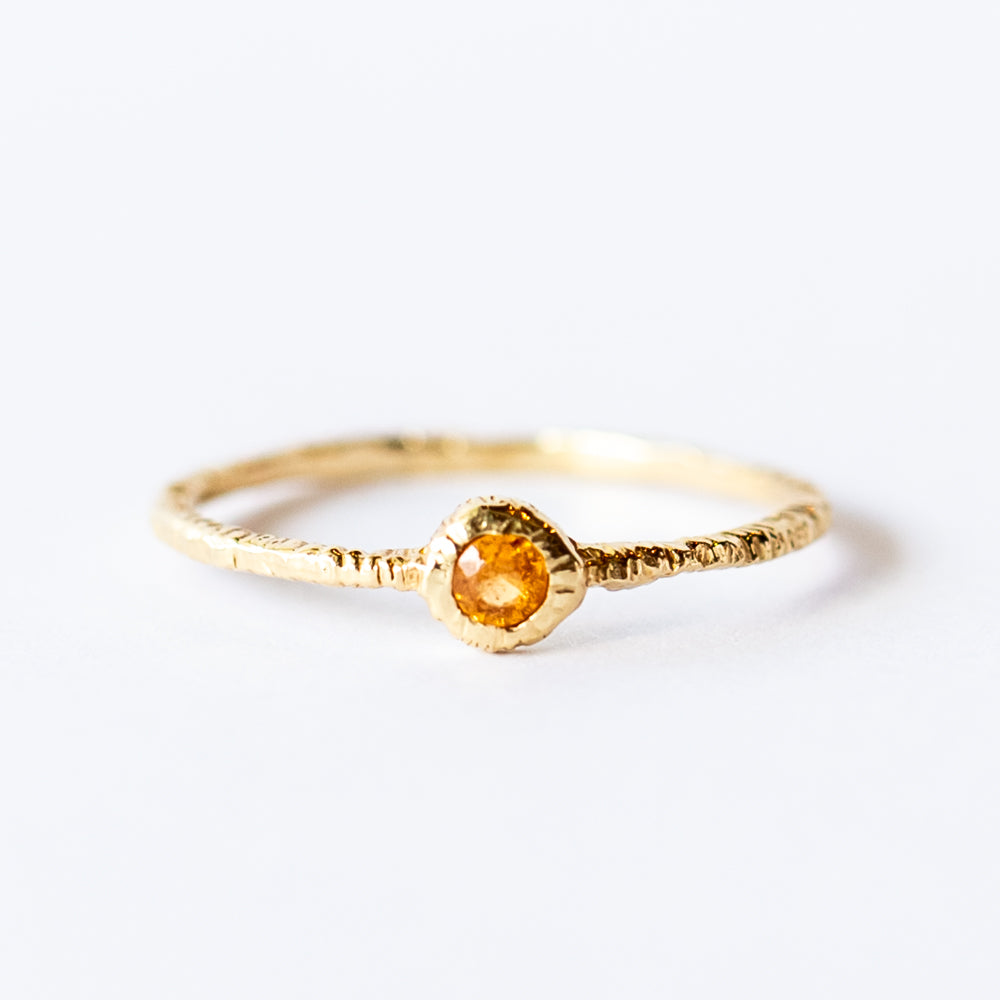 Tiny Round Specitite Ring