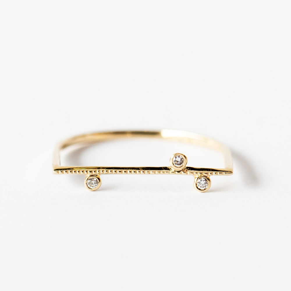 Three-Diamond U-Ring
