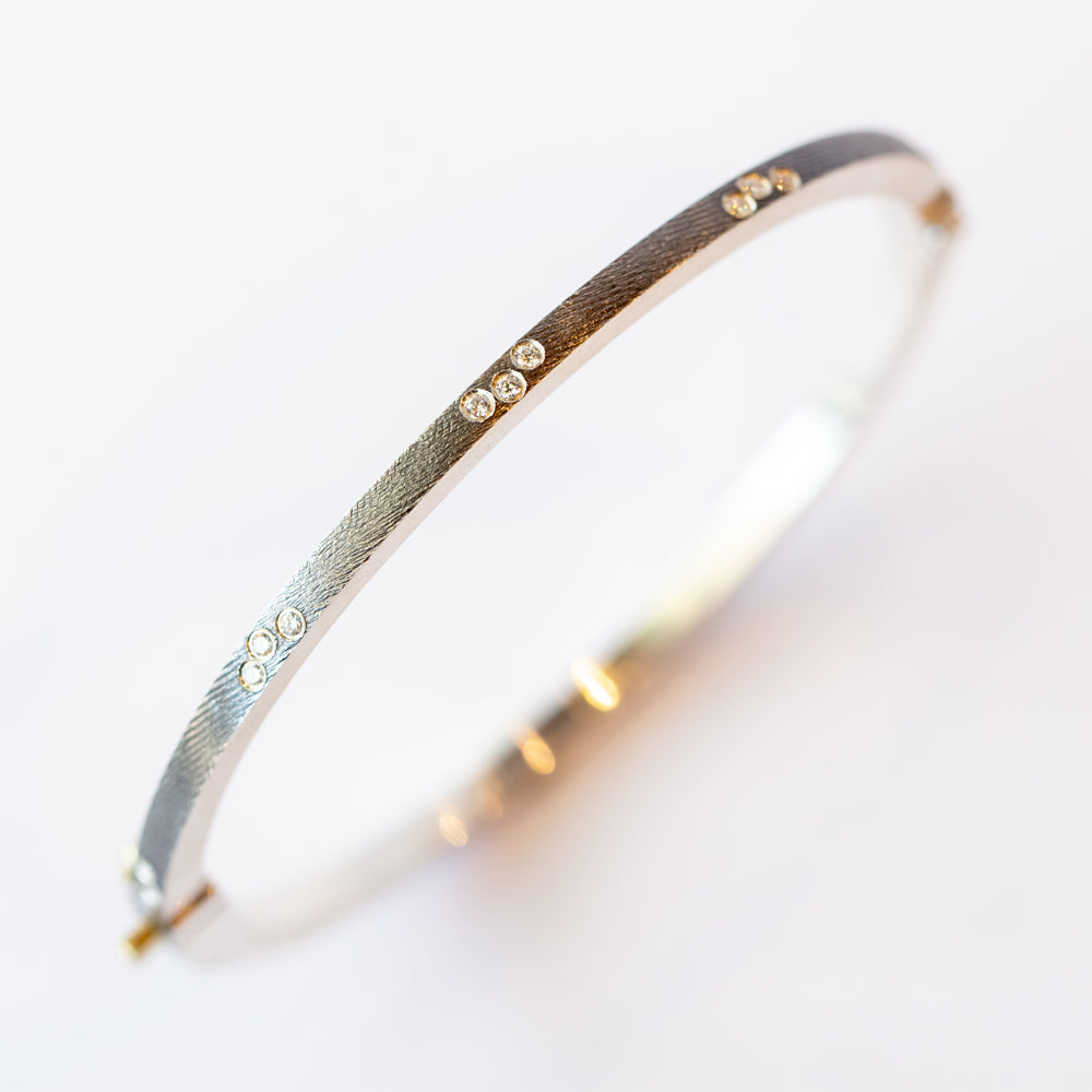 Maru Lux 2.5mm Diamond Bangle