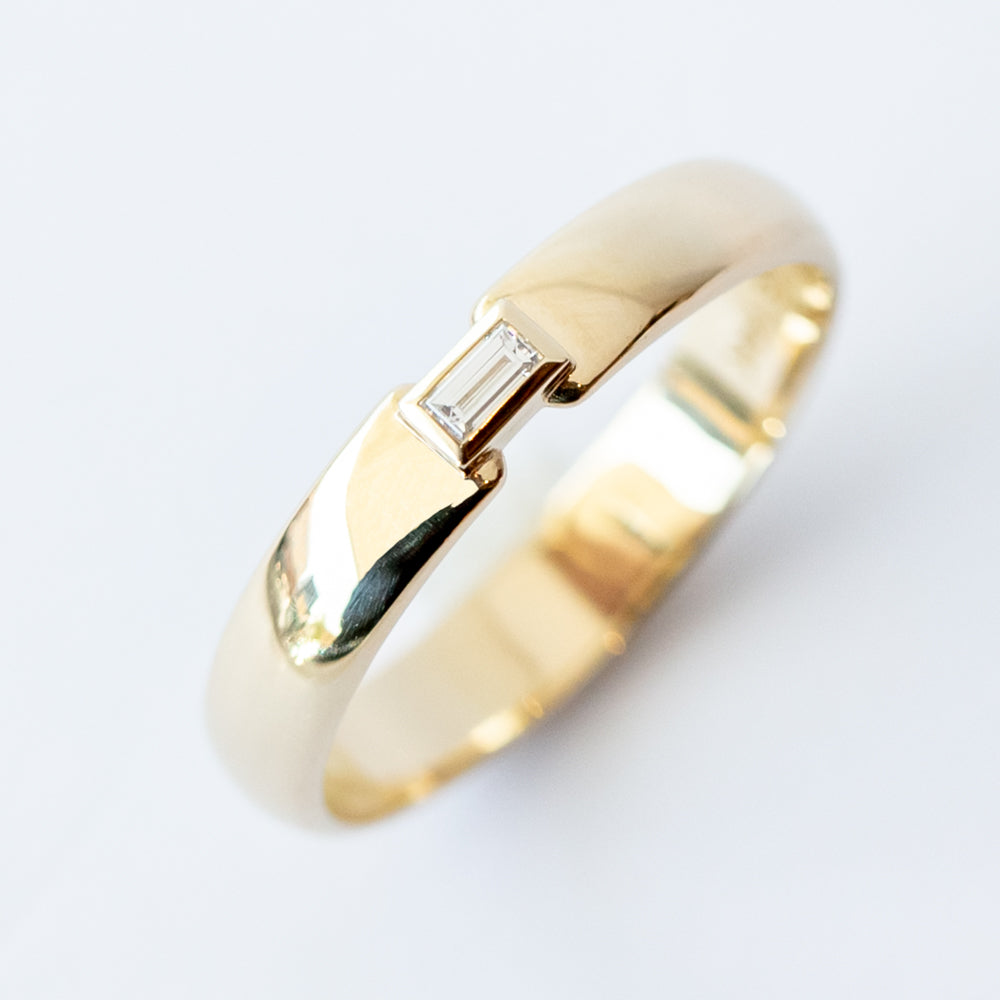 Baguette Diamond Bridge Band