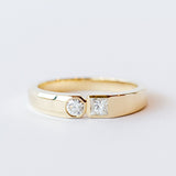 Round and Princess Cut Diamond Dyad Signet Ring