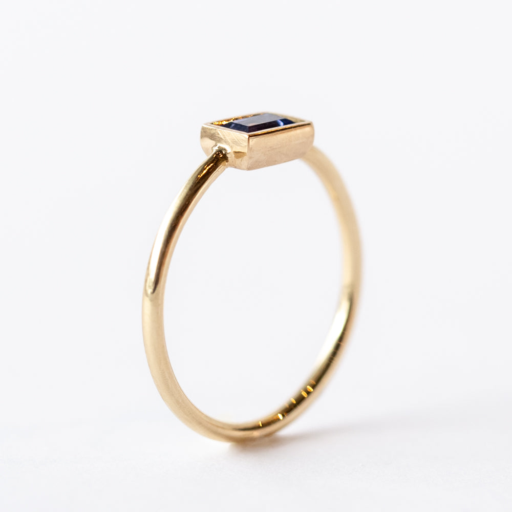 Bi-Color Purple-Blue Sapphire Baguette Tablet Ring