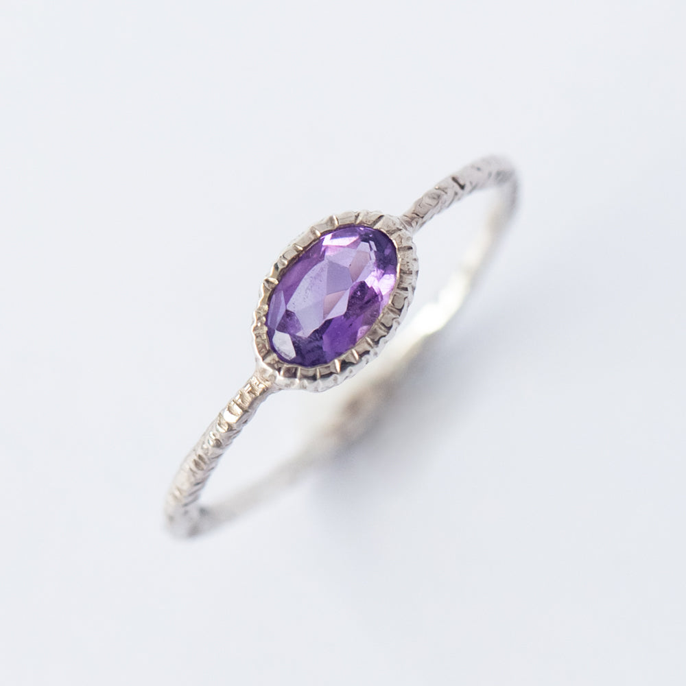 Oval Amethyst Ring