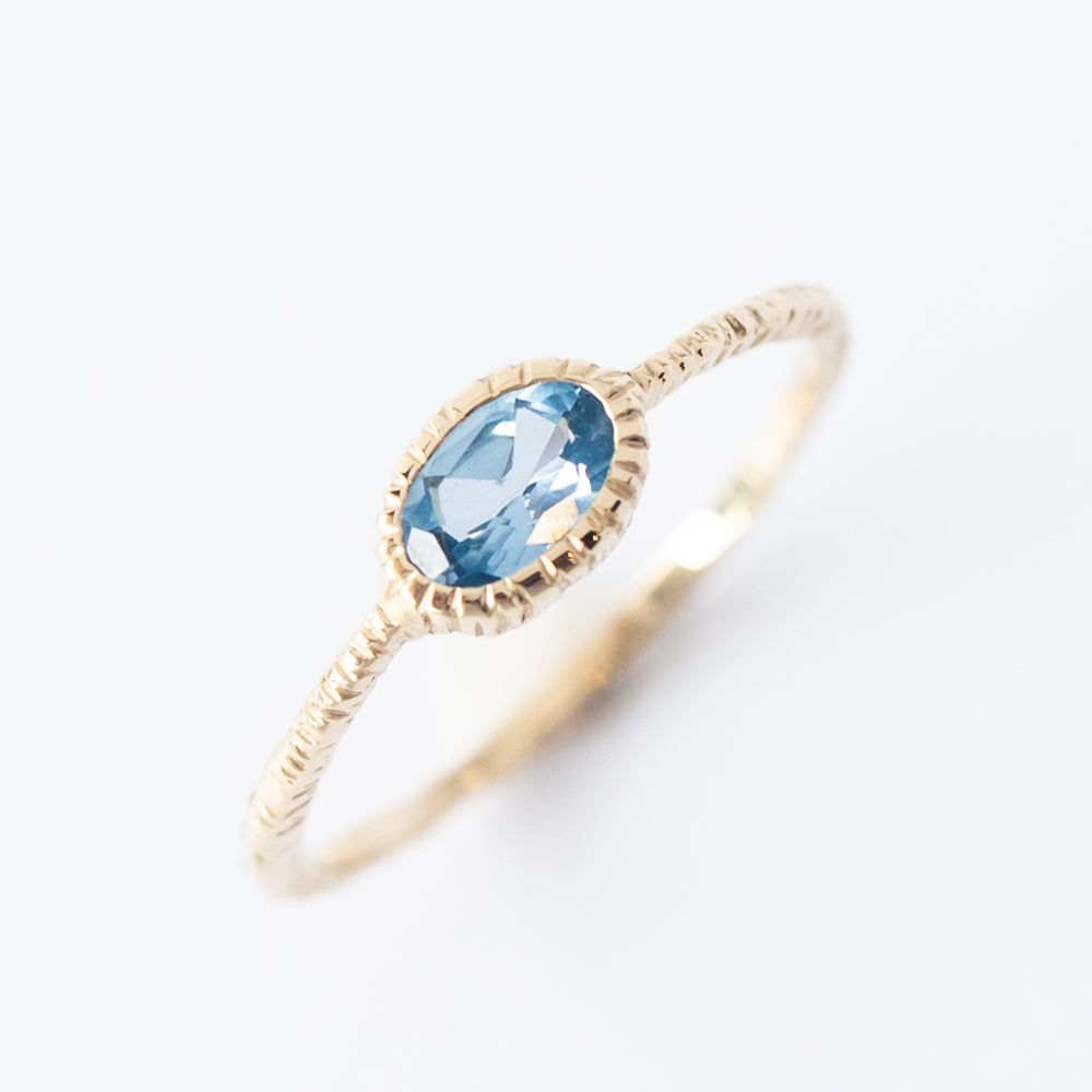 Oval Aquamarine Ring
