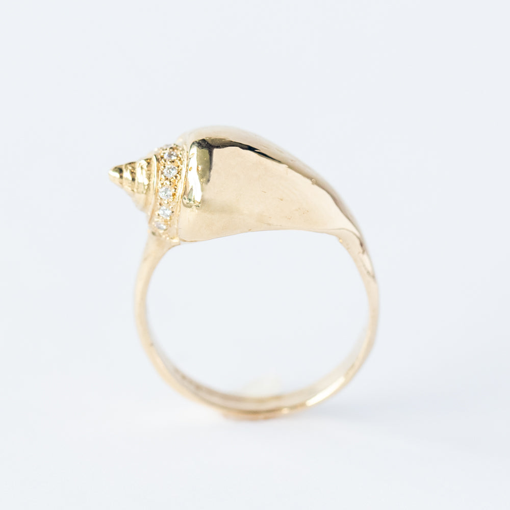 Queen's Conch Ring