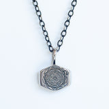 Dat Rosa Necklace