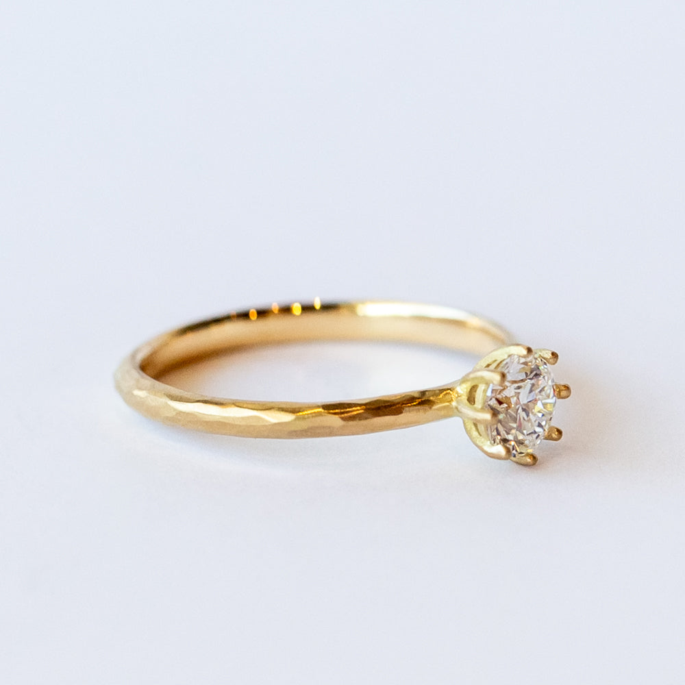 5mm White Diamond Blooming Ring