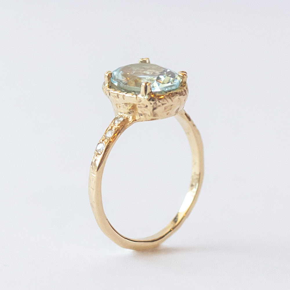Royal Oval Aquamarine Ring