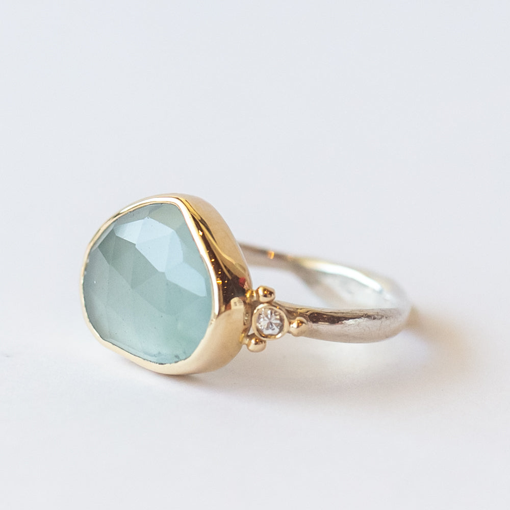 Lotus Aquamarine Ring with Accent Diamonds