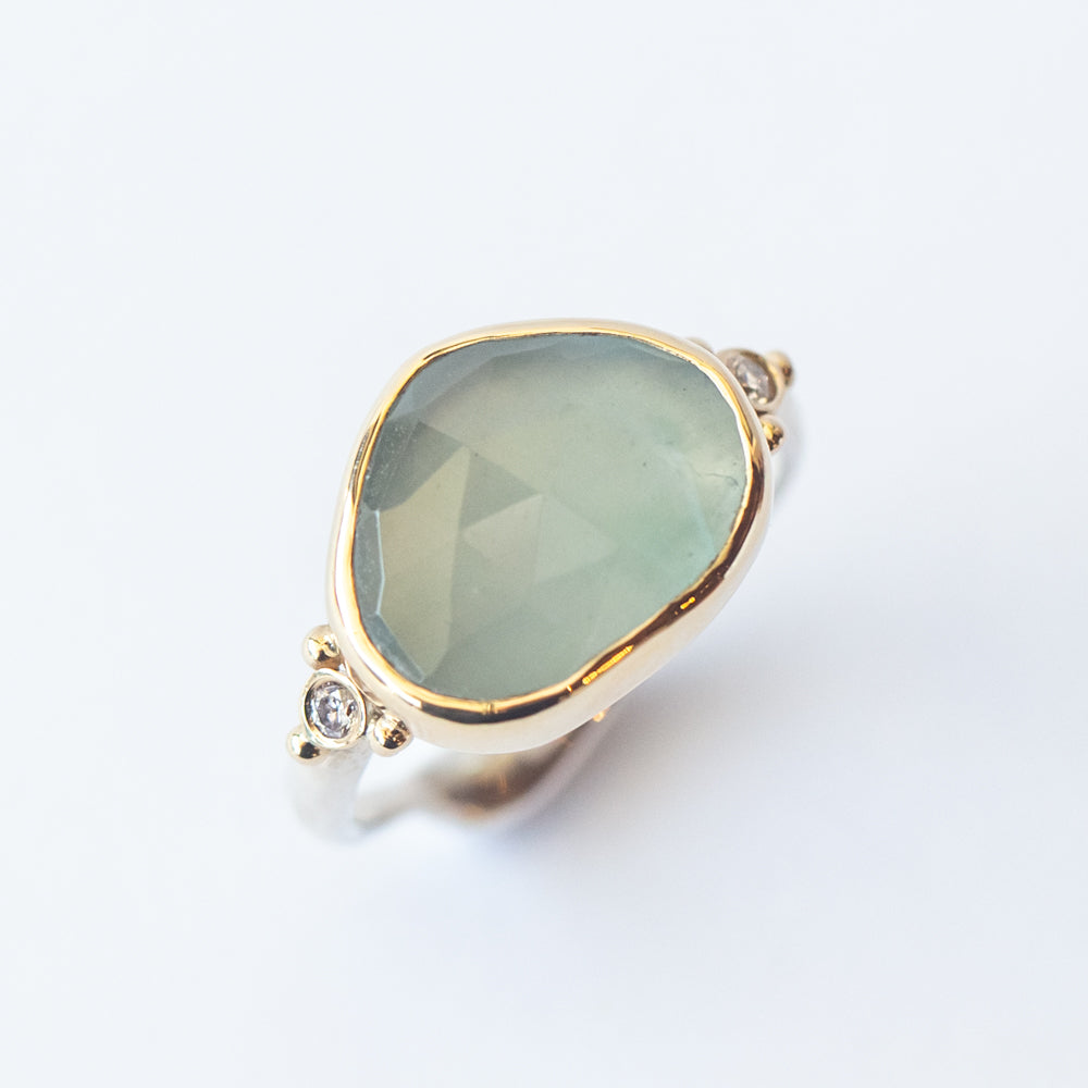 Lotus Aquamarine Ring with Accent Diamonds