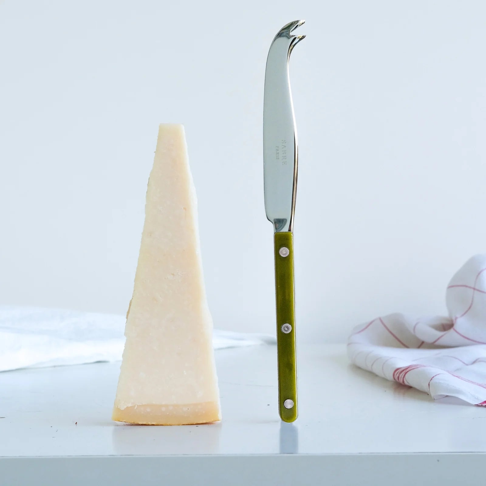 Sabre | Cheese Knife, Bistrot Solid Green Fern