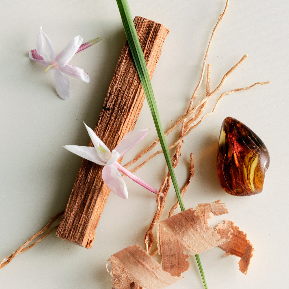 No. 04 Bois de Balincourt Candle