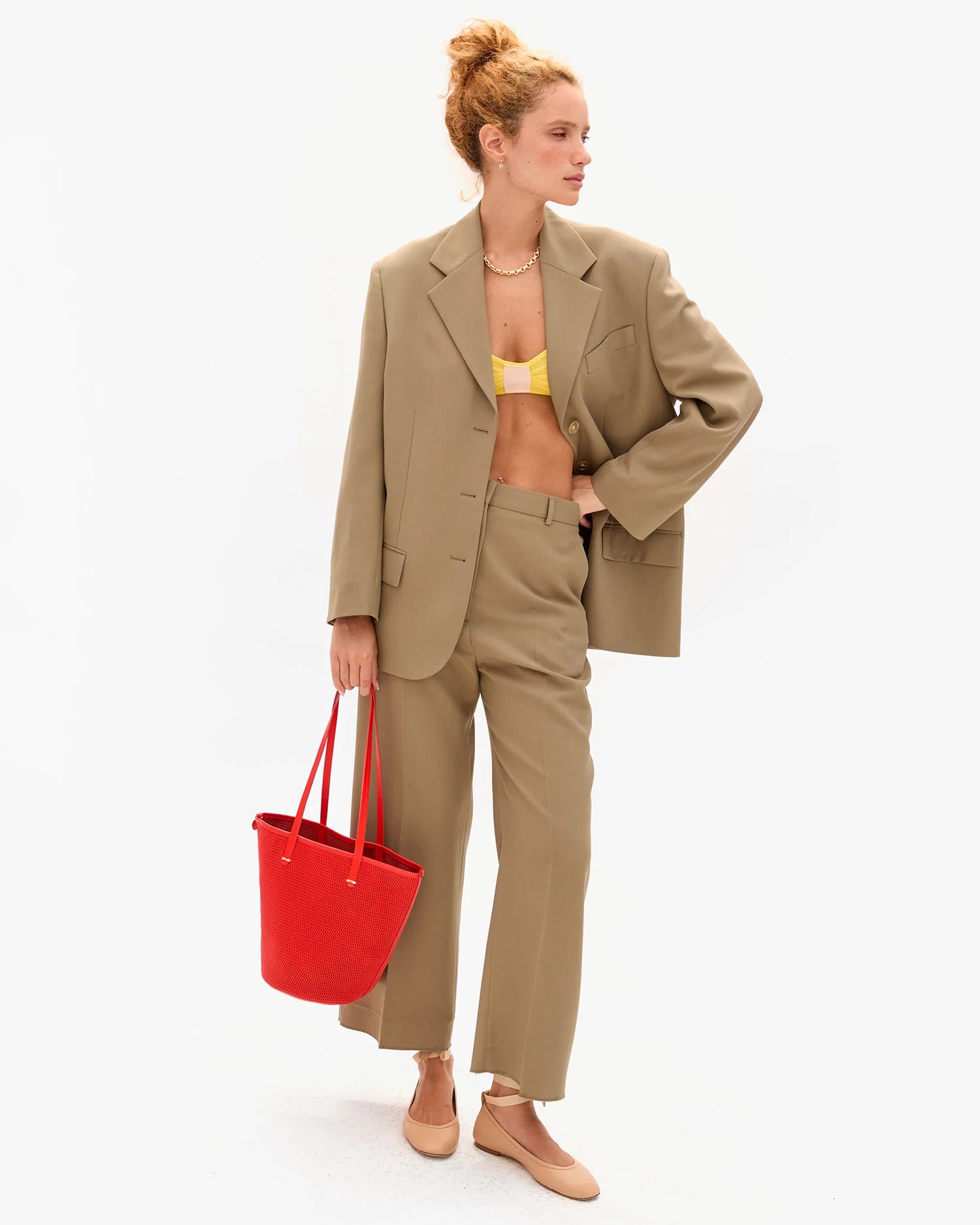 Choupette, Bright Poppy Diamond Perf