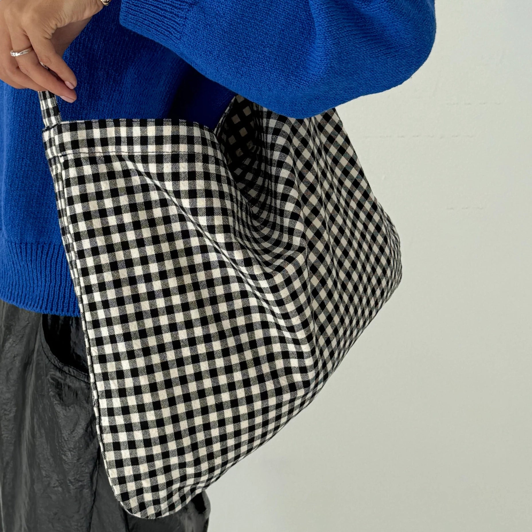 Happy Carry Bag, Black Gingham