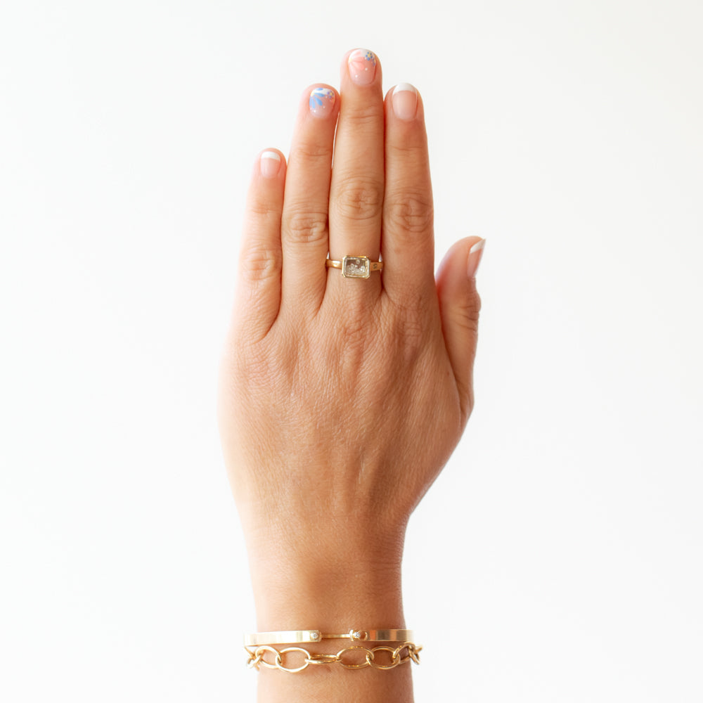 Neue Step Cut Diamond Shaker Ring