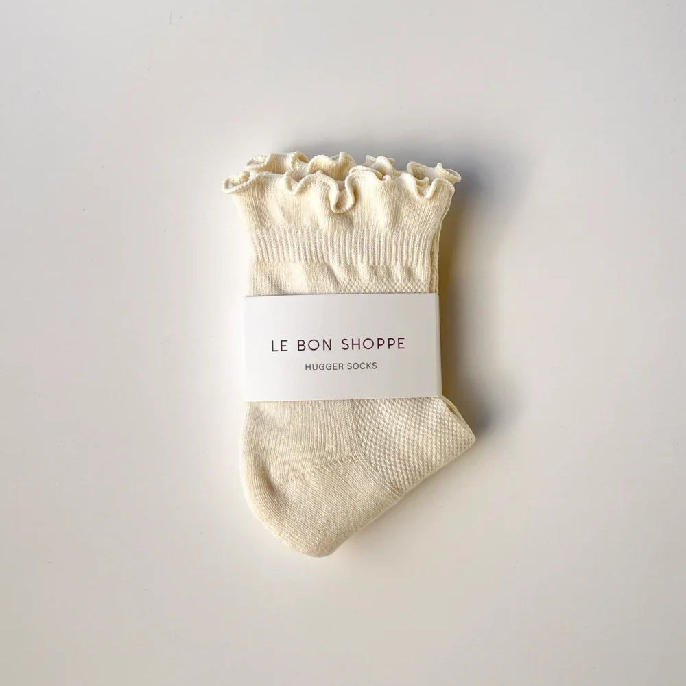 Ruffled Hugger Crew Socks, Vanilla / Red