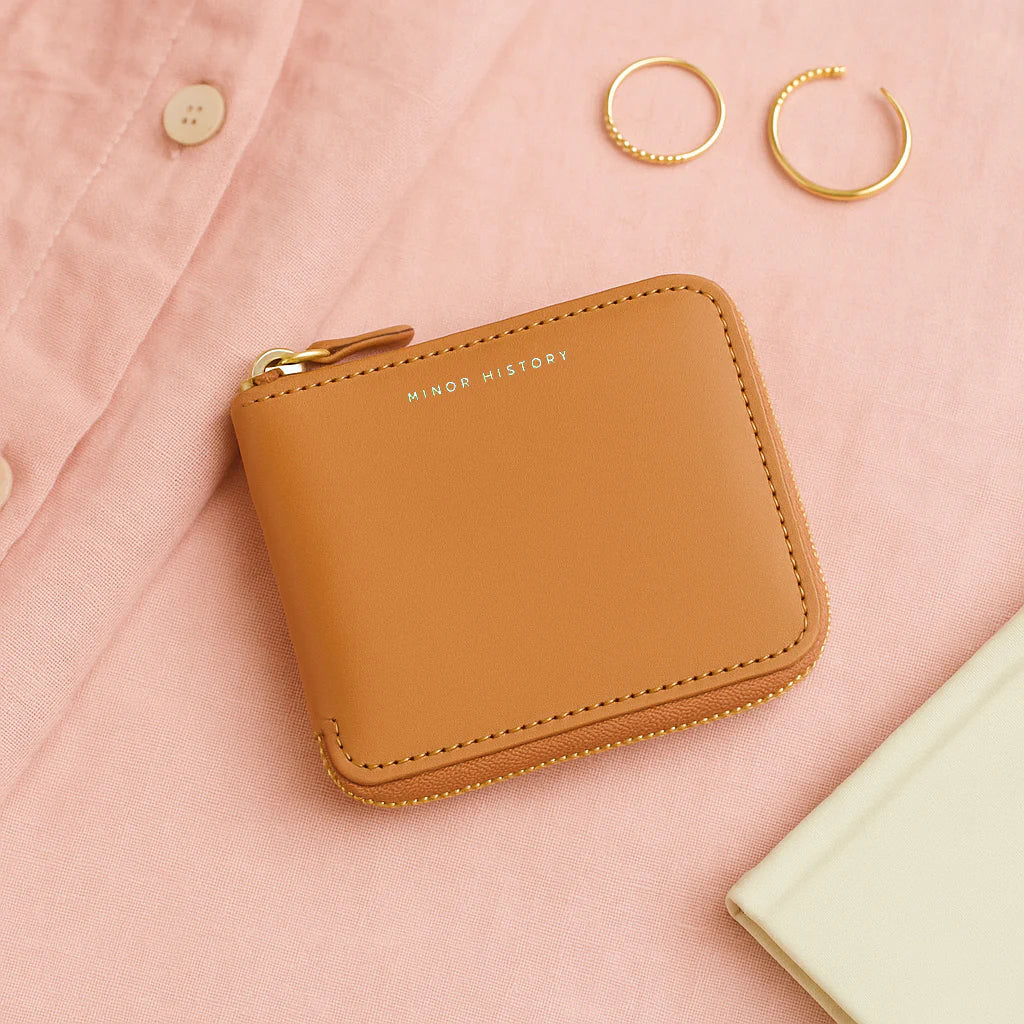 The Coupe Wallet, Saddle